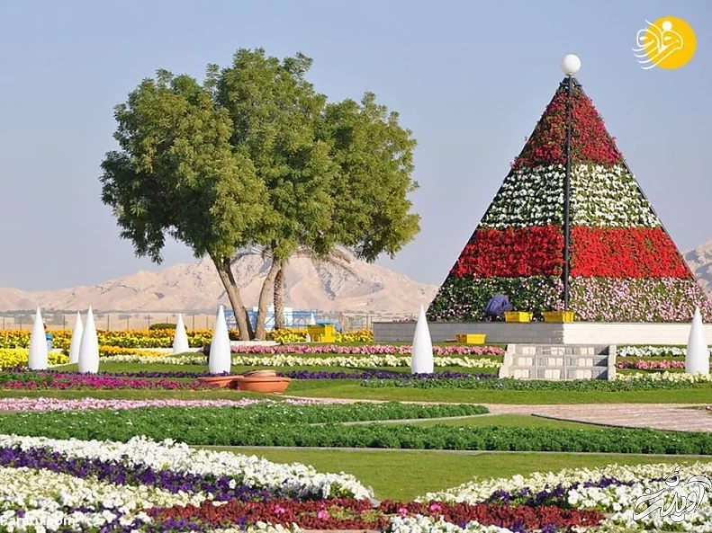 در العین باغ های چشم نوازی وجود دارد. حدود یک میلیون گل و گیاه در یکی از باغ های العین وجود دارد که در گینس نیز به ثبت رسیده است.